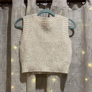 Jessica Simpson Cream Knit Sleeveless Sweater